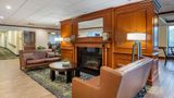 Comfort Inn & Suites Newark Lobby