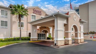 Comfort Suites Downtown