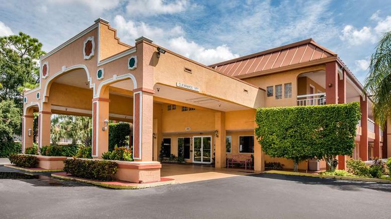 <b>Quality Inn Sarasota North Near Lido Key Exterior</b>. Images powered by <a href="https://iceportal.shijigroup.com/" title="IcePortal" target="_blank">IcePortal</a>.