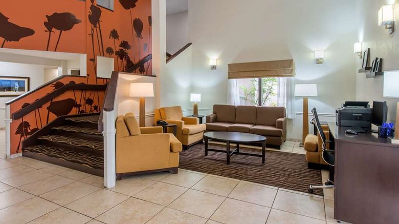 <b>Sleep Inn Lobby</b>. Images powered by <a href="https://iceportal.shijigroup.com/" title="IcePortal" target="_blank">IcePortal</a>.