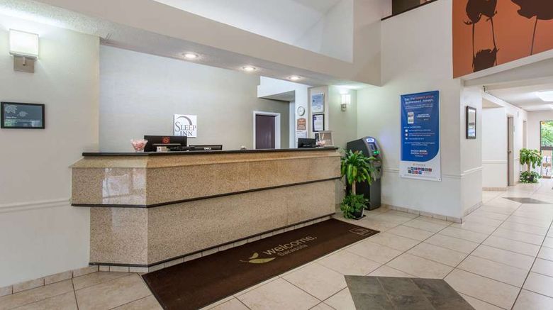 <b>Sleep Inn Lobby</b>. Images powered by <a href="https://iceportal.shijigroup.com/" title="IcePortal" target="_blank">IcePortal</a>.