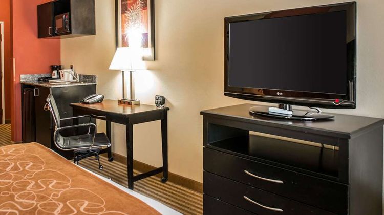Comfort Suites near Tyndall AFB Room