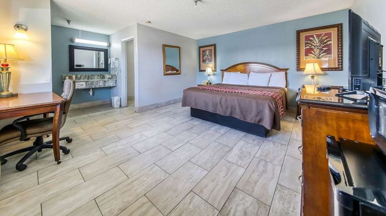<b>Rodeway Inn & Suites Room</b>. Images powered by <a href="https://iceportal.shijigroup.com/" title="IcePortal" target="_blank">IcePortal</a>.