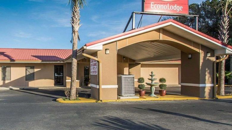 Econo Lodge DeFuniak Springs Exterior. Images powered by <a href="https://iceportal.shijigroup.com" target="_blank" rel="noopener">Ice Portal</a>.