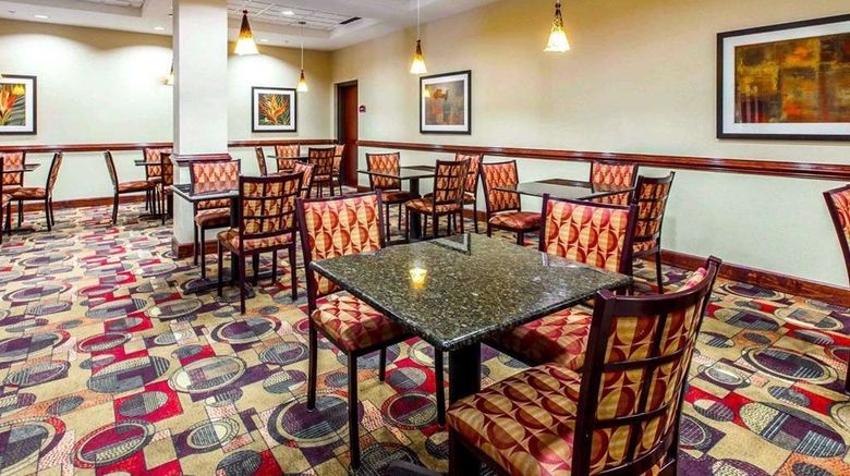 <b>Comfort Suites Restaurant</b>. Images powered by <a href="https://iceportal.shijigroup.com/" title="IcePortal" target="_blank">IcePortal</a>.
