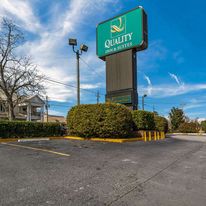 Quality Inn & Suites