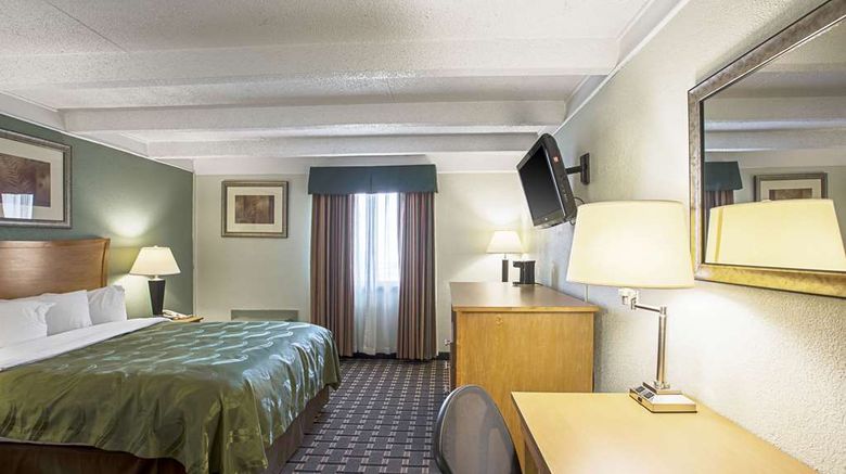 <b>Quality Inn Room</b>. Images powered by <a href="https://iceportal.shijigroup.com/" title="IcePortal" target="_blank">IcePortal</a>.
