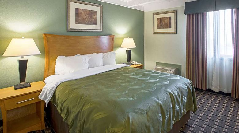 <b>Quality Inn Room</b>. Images powered by <a href="https://iceportal.shijigroup.com/" title="IcePortal" target="_blank">IcePortal</a>.