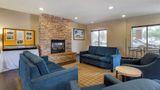 <b>Comfort Suites Lobby</b>. Images powered by <a href="https://iceportal.shijigroup.com/" title="IcePortal" target="_blank">IcePortal</a>.