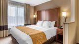<b>Comfort Suites Suite</b>. Images powered by <a href="https://iceportal.shijigroup.com/" title="IcePortal" target="_blank">IcePortal</a>.