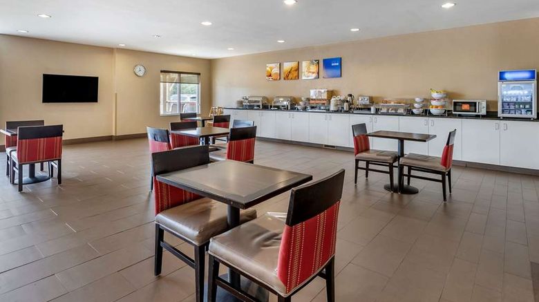 <b>Comfort Suites Restaurant</b>. Images powered by <a href="https://iceportal.shijigroup.com/" title="IcePortal" target="_blank">IcePortal</a>.