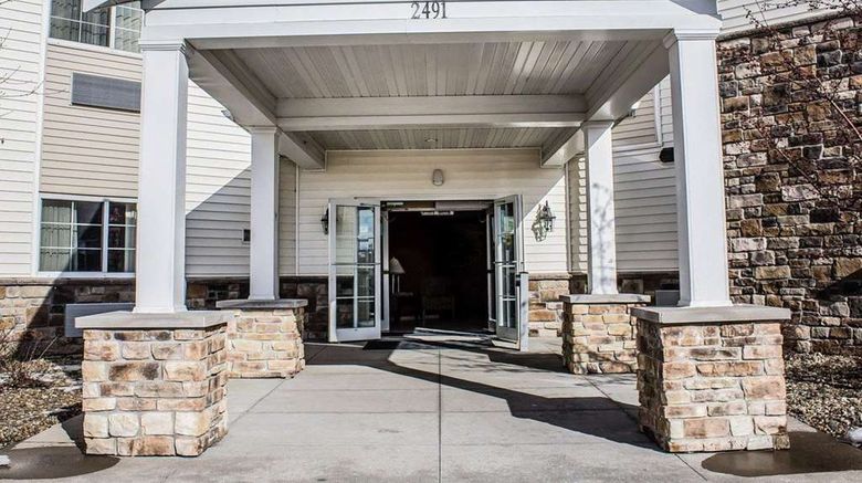 <b>MainStay Suites Coralville Exterior</b>. Images powered by <a href="https://iceportal.shijigroup.com/" title="IcePortal" target="_blank">IcePortal</a>.