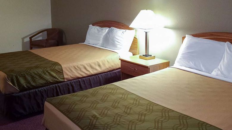 <b>Econo Lodge Maquoketa Room</b>. Images powered by <a href="https://iceportal.shijigroup.com/" title="IcePortal" target="_blank">IcePortal</a>.