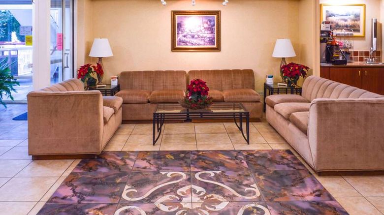<b>Econo Lodge Willowbrook Lobby</b>. Images powered by <a href="https://iceportal.shijigroup.com/" title="IcePortal" target="_blank">IcePortal</a>.