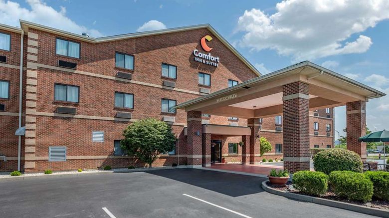 Comfort Inn  and  Suites Exterior. Images powered by <a href="https://iceportal.shijigroup.com" target="_blank" rel="noopener">Ice Portal</a>.