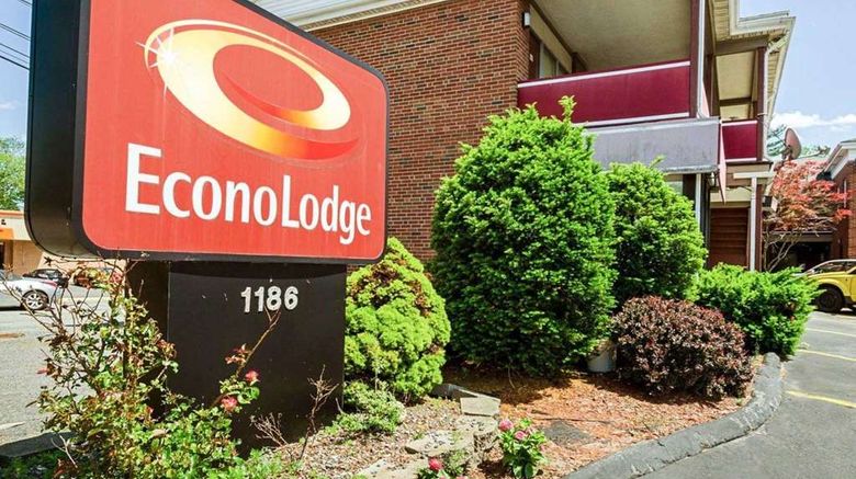 Econo Lodge Exterior. Images powered by <a href="https://iceportal.shijigroup.com" target="_blank" rel="noopener">Ice Portal</a>.