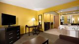 Quality Inn Middleboro Suite