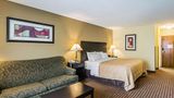 Quality Inn & Suites Frostburg Room