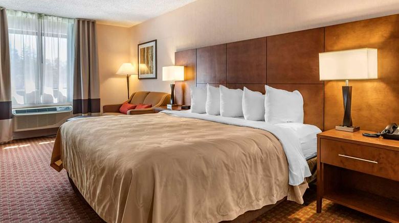 <b>Quality Inn St Ignace Room</b>. Images powered by <a href="https://iceportal.shijigroup.com/" title="IcePortal" target="_blank">IcePortal</a>.