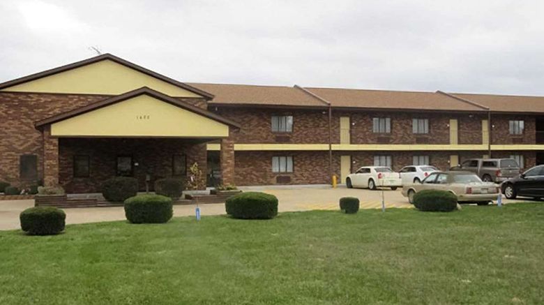 <b>Quality Inn Farmington Exterior</b>. Images powered by <a href="https://iceportal.shijigroup.com/" title="IcePortal" target="_blank">IcePortal</a>.