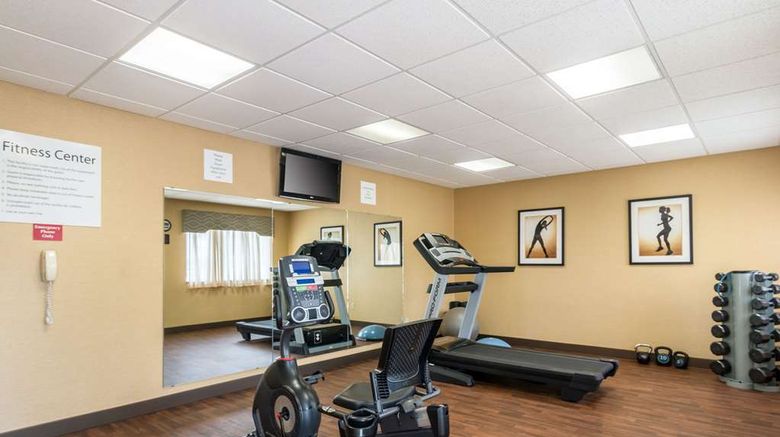 <b>Comfort Inn & Suites Hannibal Health</b>. Images powered by <a href="https://iceportal.shijigroup.com/" title="IcePortal" target="_blank">IcePortal</a>.