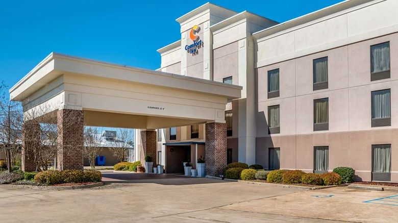 Comfort Inn Pearl Exterior. Images powered by <a href="https://iceportal.shijigroup.com" target="_blank" rel="noopener">Ice Portal</a>.