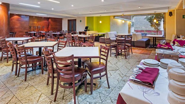 <b>Quality Inn Aguascalientes Restaurant</b>. Images powered by <a href="https://iceportal.shijigroup.com/" title="IcePortal" target="_blank">IcePortal</a>.