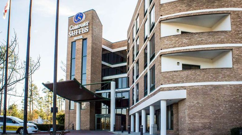 Comfort Suites RDU Exterior. Images powered by <a href="https://iceportal.shijigroup.com" target="_blank" rel="noopener">Ice Portal</a>.