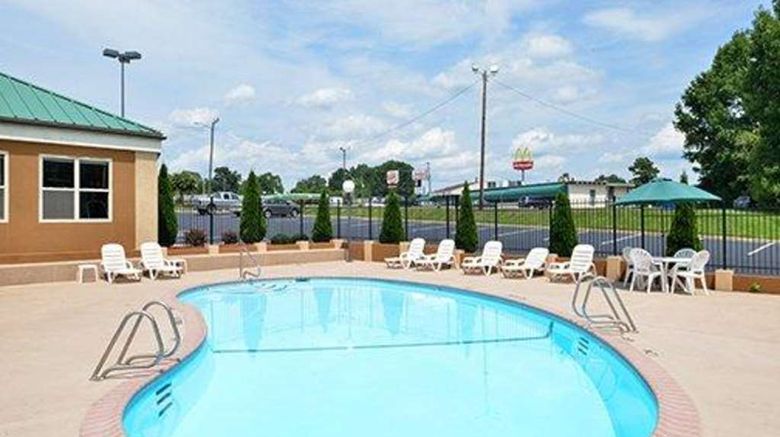 <b>Econo Lodge Pool</b>. Images powered by <a href="https://iceportal.shijigroup.com/" title="IcePortal" target="_blank">IcePortal</a>.