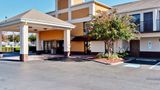 Quality Inn and Suites Exterior