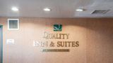 Quality Inn & Suites Hobbs Lobby