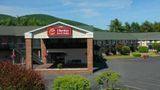 <b>Clarion Inn & Suites at the Outlets Exterior</b>. Images powered by <a href="https://iceportal.shijigroup.com/" title="IcePortal" target="_blank">IcePortal</a>.