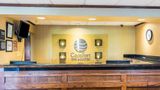 <b>Comfort Inn & Suites Lobby</b>. Images powered by <a href="https://iceportal.shijigroup.com/" title="IcePortal" target="_blank">IcePortal</a>.