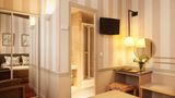 Des Deux Iles Hotel Room
