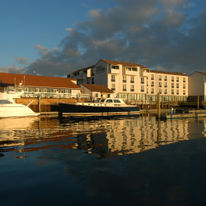 Newport Harbor Hotel & Marina