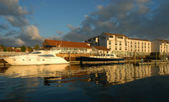 Newport Harbor Hotel & Marina