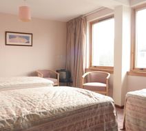 Kings Arms Hotel Room