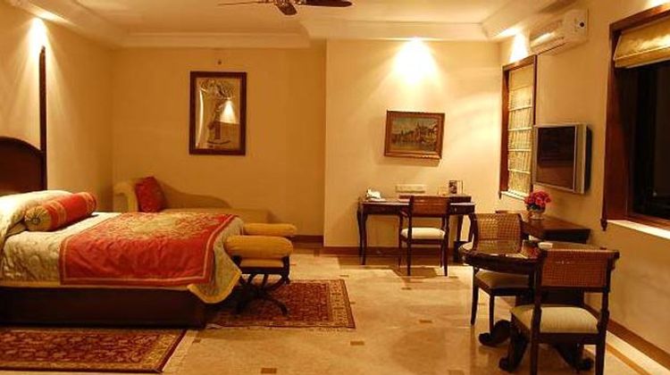 The LaLiT Laxmi Vilas Palace Suite