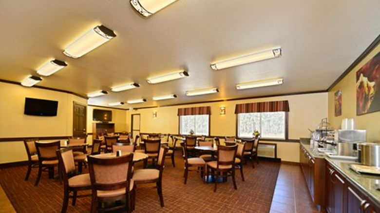 <b>Yellowstone West Gate Hotel Restaurant</b>. Images powered by <a href="https://leonardo.com/" title="Leonardo Worldwide" target="_blank">Leonardo</a>.