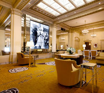 Hotel deLuxe Lobby