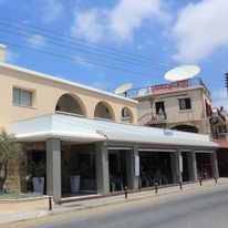 Pyramos Hotel
