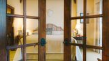 <b>Hotel Viata Austin Suite</b>. Images powered by <a href="https://www.leonardoworldwide.com/" title="Leonardo Worldwide" target="_blank">Leonardo</a>.