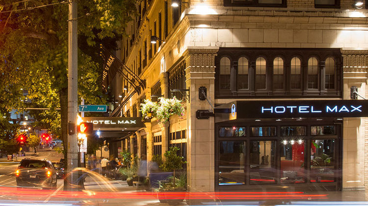 Hotel Max Exterior
