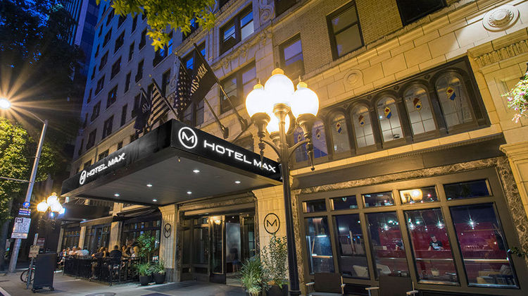 Hotel Max Exterior