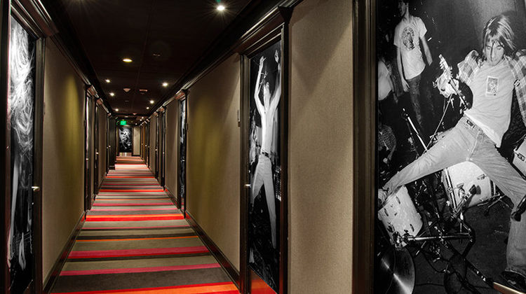 Hotel Max Lobby