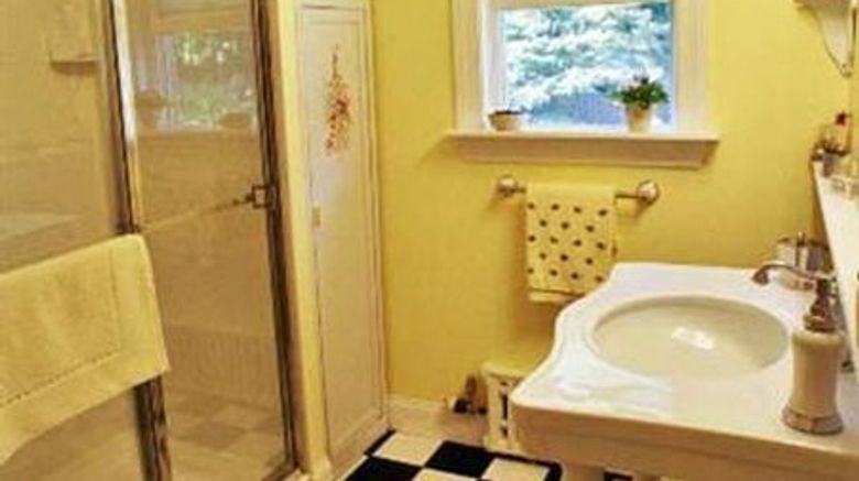 <b>Bricktown Inn Room</b>. Images powered by <a href="https://www.leonardoworldwide.com/" title="Leonardo Worldwide" target="_blank">Leonardo</a>.