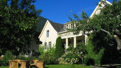 Walaker Hotel