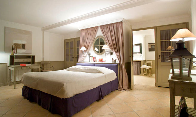 Chateau de Courban Room