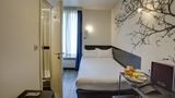 Vivaldi Hotel Room