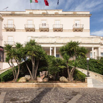 Grand Hotel Villa Politi